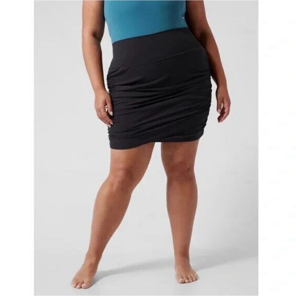 Athleta Transcend Skort Plus Size Layered Skirt With Shorts Black Size XXL EUC - Picture 1 of 14